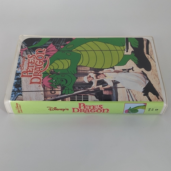Pete's Dragon (Disney) VHS - Picture 2 of 6